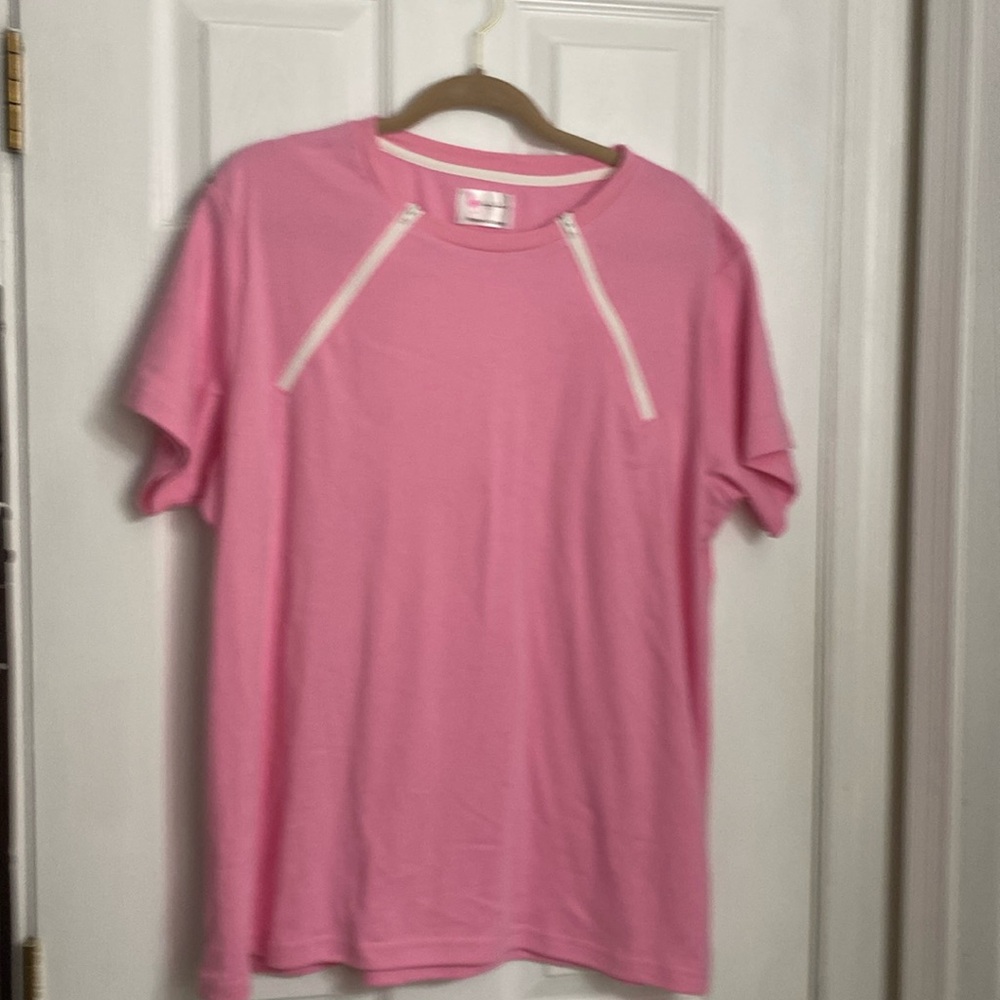 ComfyChemo® CHEMOWEAR : Women's Short Sleeve Chemotherapy Port Zipper Shirt - XL